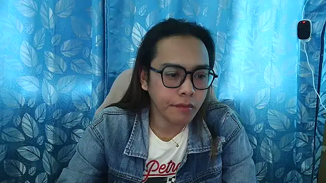 Your PrettyGirlxxx online show from 10/22/25, 02:23