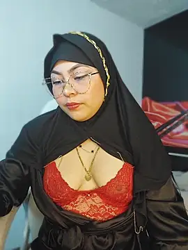 Hana    online show from 04/09/26, 11:32