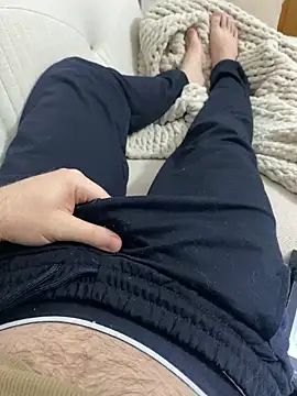 Snapshot of okanist chatting on 01/26/25, 12:05 okanist online show from 01/26/25, 12:05