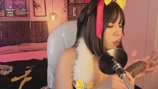 Snapshot of Olivia_ds chatting on 10/23/25, 04:34 Olivia ds online show from 10/23/25, 04:34