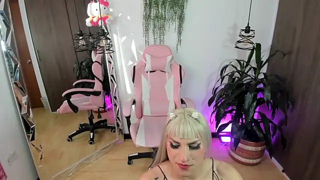 queenramoona-hot online show from 04/13/26, 09:31