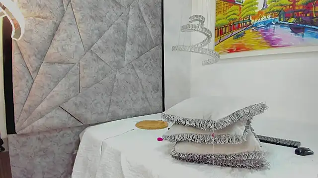 Snapshot of AmandaNordby_ chatting on 02/26/25, 01:32 AmandaNordby online show from 02/26/25, 01:32