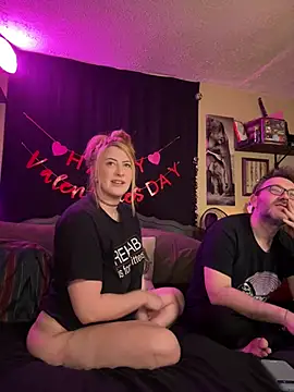 Snapshot of Mallorykoxx69 chatting on 02/13/25, 05:01 Mallorykoxx69 online show from 02/13/25, 05:01