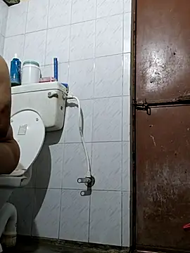 Snapshot of Desi_Rider_Aadi chatting on 10/18/25, 03:42 Desi Rider Aadi online show from 10/18/25, 03:42