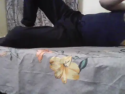 Snapshot of Desi_Rider_Aadi chatting on 10/24/25, 04:36 Desi Rider Aadi online show from 10/24/25, 04:36