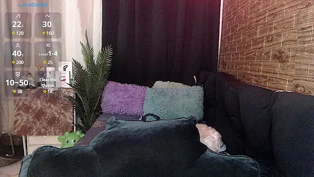 Horny Sassy online show from 02/18/25, 02:27