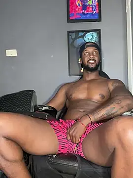 Snapshot of blackdrey18 chatting on 02/18/25, 06:15 blackdrey18 online show from 02/18/25, 06:15