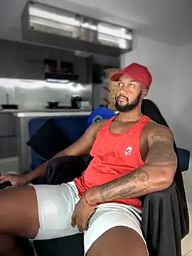 Snapshot of blackdrey18 chatting on 10/13/25, 04:18 blackdrey18 online show from 10/13/25, 04:18