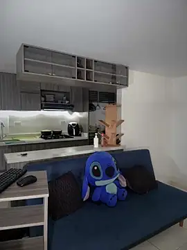 Snapshot of blackdrey18 chatting on 11/07/25, 01:00 blackdrey18 online show from 11/07/25, 01:00