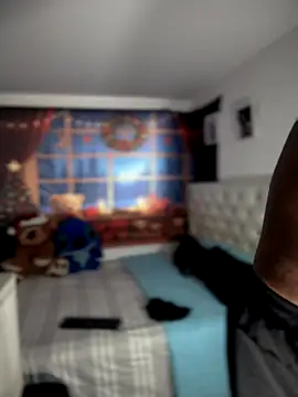 Snapshot of blackdrey18 chatting on 11/28/25, 12:19 blackdrey18 online show from 11/28/25, 12:19