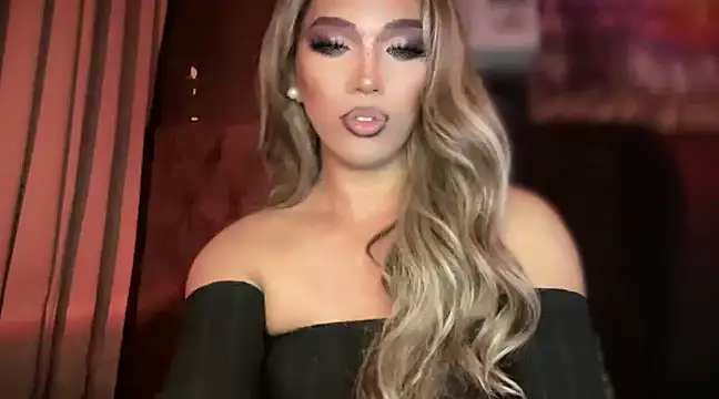 Snapshot of Lo_la_69 chatting on 01/24/25, 11:23 Lo la 69 online show from 01/24/25, 11:23