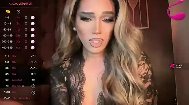 Snapshot of Lo_la_69 chatting on 02/02/25, 05:26 Lo la 69 online show from 02/02/25, 05:26