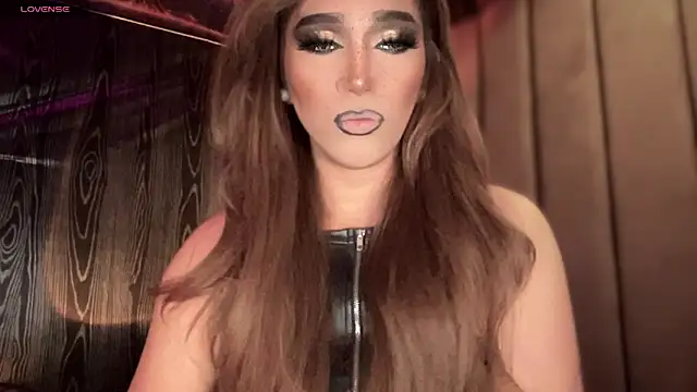 Snapshot of Lo_la_69 chatting on 12/03/25, 03:25 Lo la 69 online show from 12/03/25, 03:25