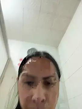 Snapshot of yesie_hot chatting on 09/09/25, 12:10 yesie hot online show from 09/09/25, 12:10