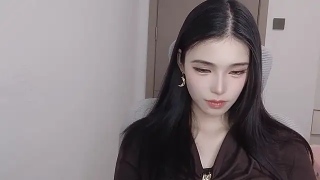 Snapshot of Tibbie-66 chatting on 04/24/26, 10:39 Tibbie-66 online show from 04/24/26, 10:39