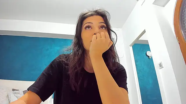 Anna Lewis online show from 02/16/25, 09:48