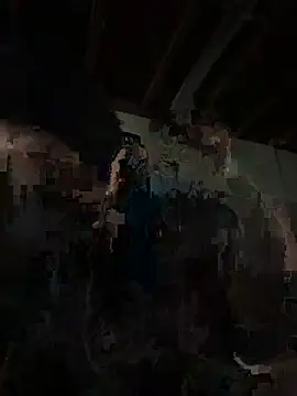 KcCumz19 online show from 11/30/25, 02:43