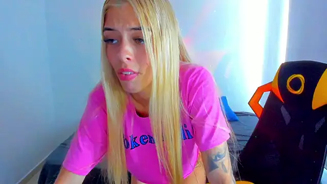 Snapshot of barbiee_05 chatting on 03/04/26, 07:09 barbiee 05 online show from 03/04/26, 07:09