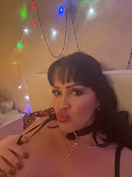 Lolaley2 online show from 01/27/25, 03:39