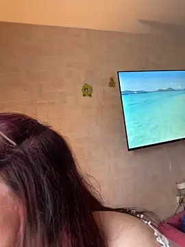 Snapshot of Lolaley2 chatting on 03/10/26, 12:32 Lolaley2 online show from 03/10/26, 12:32