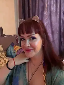 Snapshot of Lolaley2 chatting on 04/05/26, 06:21 Lolaley2 online show from 04/05/26, 06:21