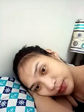 Snapshot of HeartOfAsia- chatting on 09/21/25, 03:57 HeartOfAsia- online show from 09/21/25, 03:57