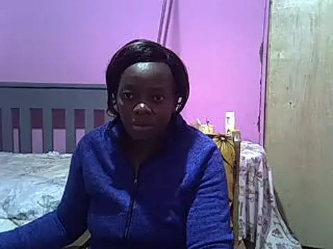 Snapshot of Ebonyceline chatting on 01/31/25, 03:41 Ebonyceline online show from 01/31/25, 03:41