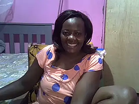 Snapshot of Ebonyceline chatting on 02/13/25, 08:24 Ebonyceline online show from 02/13/25, 08:24