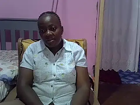 Snapshot of Ebonyceline chatting on 02/26/25, 05:17 Ebonyceline online show from 02/26/25, 05:17