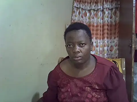 Snapshot of Ebonyceline chatting on 10/14/25, 02:01 Ebonyceline online show from 10/14/25, 02:01