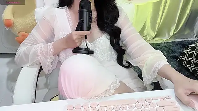 Mya Lee online show from 02/21/25, 07:54