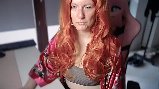 Snapshot of Exotic-Desire chatting on 03/31/26, 08:59 Exotic-Desire online show from 03/31/26, 08:59