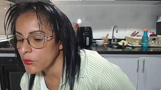 kateleyagrey online show from 11/26/25, 08:43