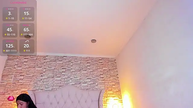 Lucia-sex online show from 12/18/24, 08:14