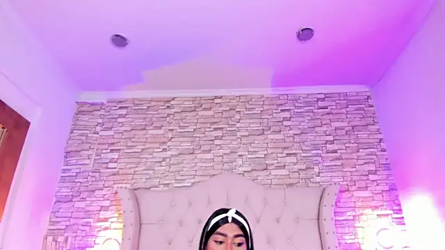 Lucia-sex online show from 02/05/26, 08:24