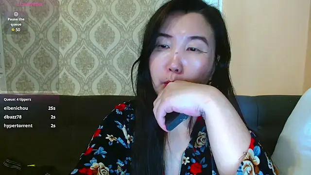 Snapshot of Bet_Lu chatting on 12/19/24, 09:40 Bet Lu online show from 12/19/24, 09:40