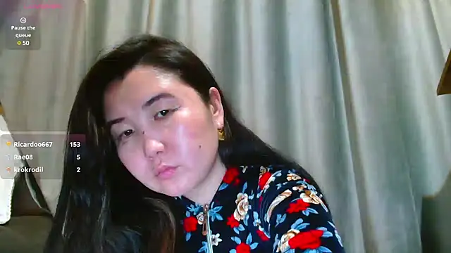 Snapshot of Bet_Lu chatting on 12/19/24, 02:02 Bet Lu online show from 12/19/24, 02:02