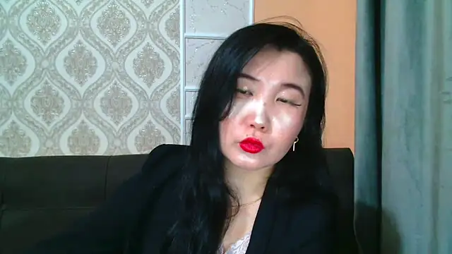 Snapshot of Bet_Lu chatting on 01/22/25, 10:18 Bet Lu online show from 01/22/25, 10:18