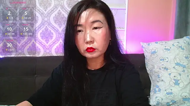 Snapshot of Bet_Lu chatting on 02/28/25, 03:15 Bet Lu online show from 02/28/25, 03:15