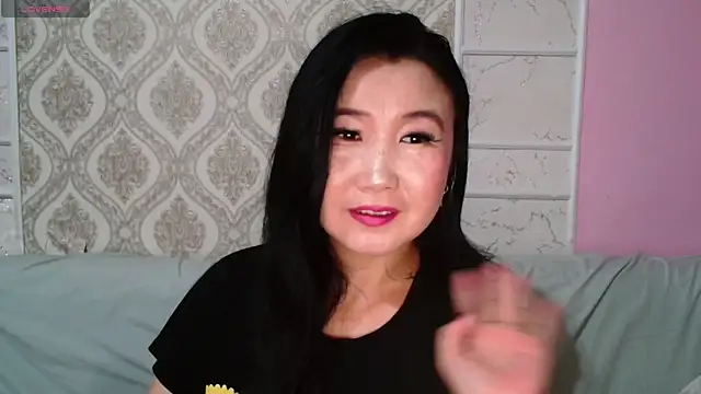 Snapshot of Bet_Lu chatting on 09/20/25, 05:52 Bet Lu online show from 09/20/25, 05:52