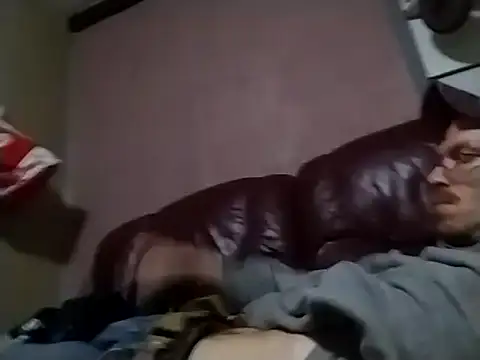 Snapshot of Yourtoy429 chatting on 10/12/25, 11:48 Yourtoy429 online show from 10/12/25, 11:48