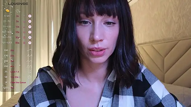 Alice Wonders online show from 11/06/25, 06:14