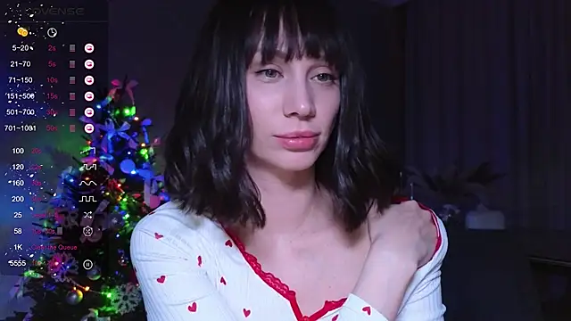 Alice Wonders online show from 12/21/25, 06:59