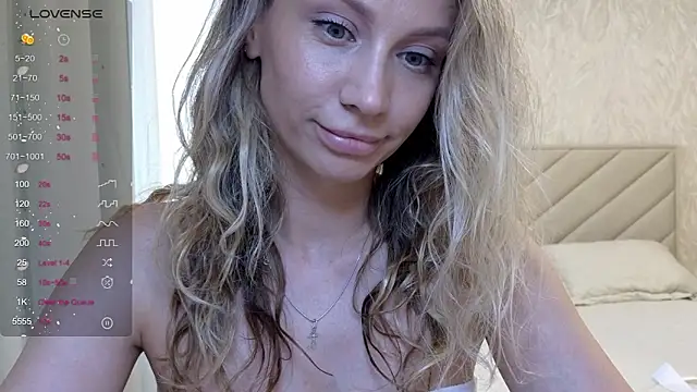 Snapshot of Alice_Wonders chatting on 05/20/26, 07:14 Alice Wonders online show from 05/20/26, 07:14