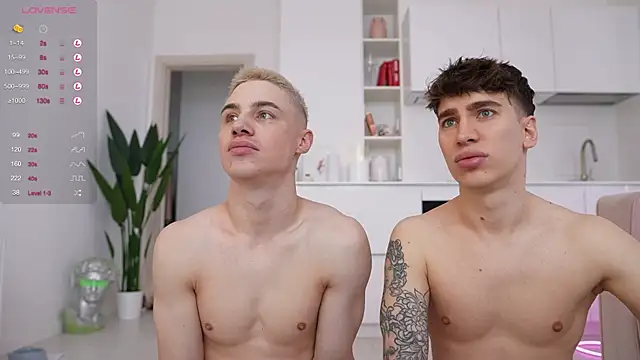 Evan  White  online show from 02/12/25, 07:34