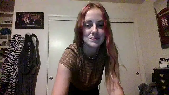 Snapshot of ClumsyLink chatting on 09/12/25, 02:44 ClumsyLink online show from 09/12/25, 02:44