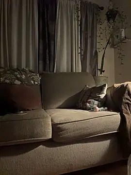 Snapshot of ClumsyLink chatting on 11/19/25, 08:58 ClumsyLink online show from 11/19/25, 08:58