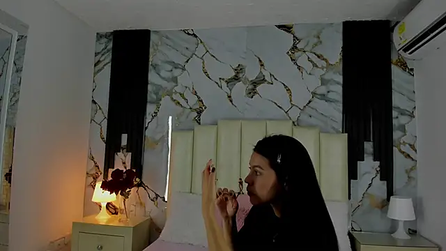 lulumars online show from 02/14/25, 04:04