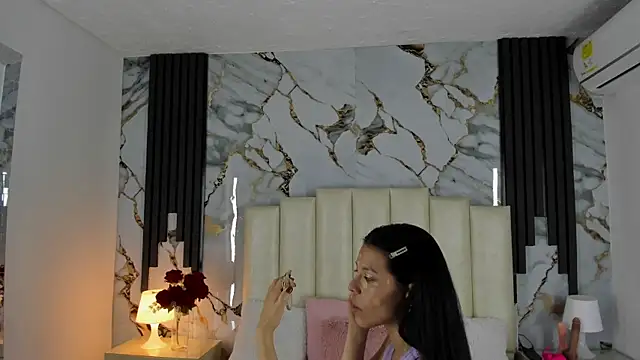 lulumars online show from 02/18/25, 04:04