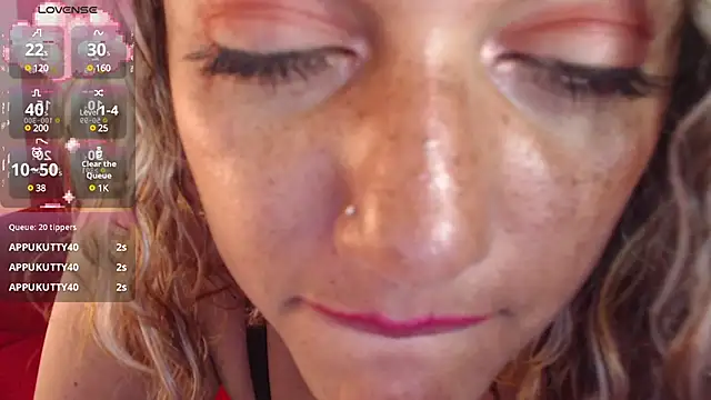 Snapshot of Sofii_Diaz chatting on 02/05/25, 10:12 Sofii Diaz online show from 02/05/25, 10:12